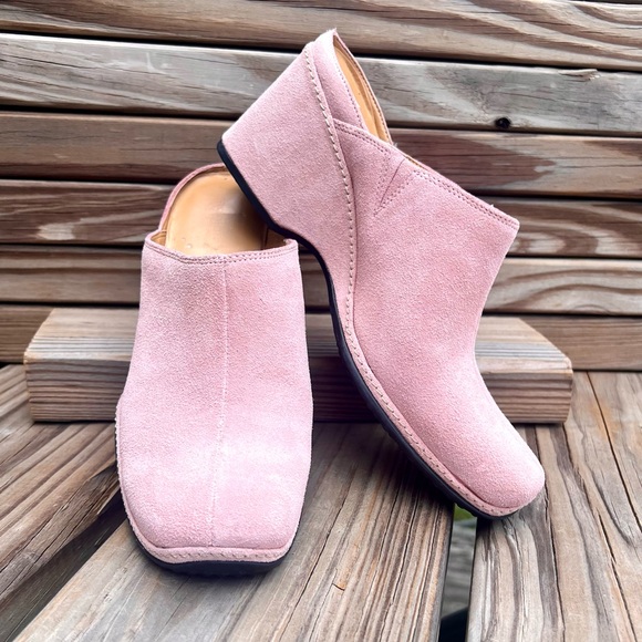 Rockport Shoes - - Rockport Tahoe City Pink Suede Wedge Mule SZ 7! EUC!